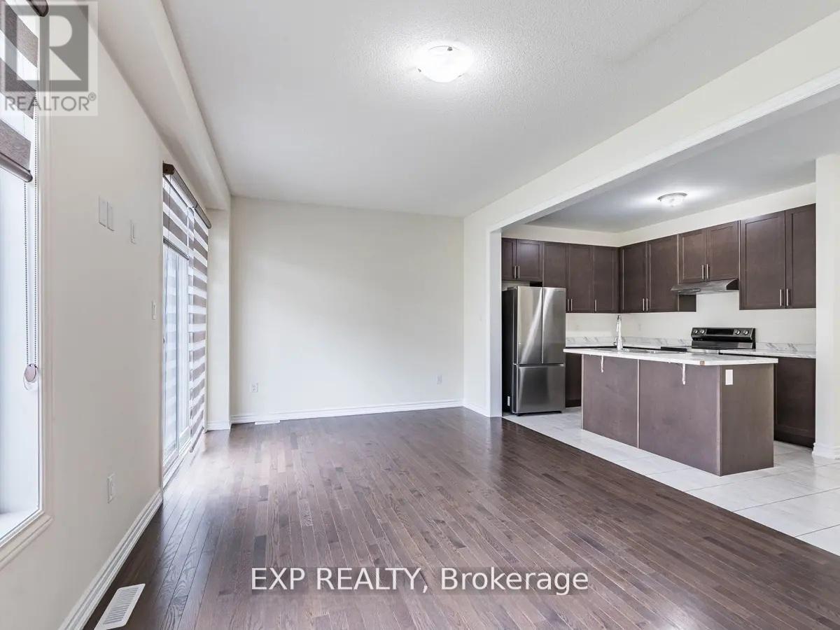 10 Truffle Court, Brampton, ON - Indoor Photo Showing Kitchen