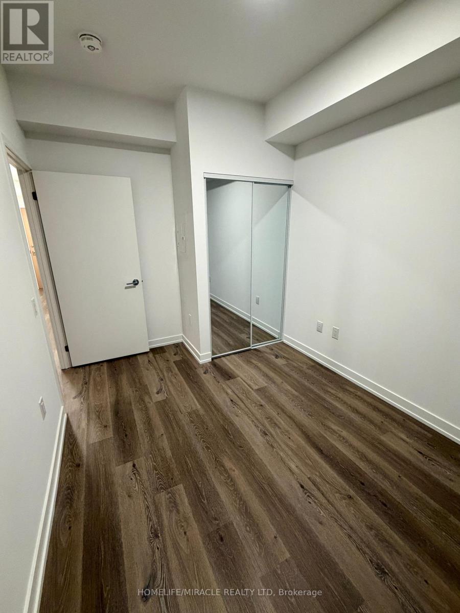 1711 - 395 Square One Drive, Mississauga, ON - Indoor Photo Showing Other Room