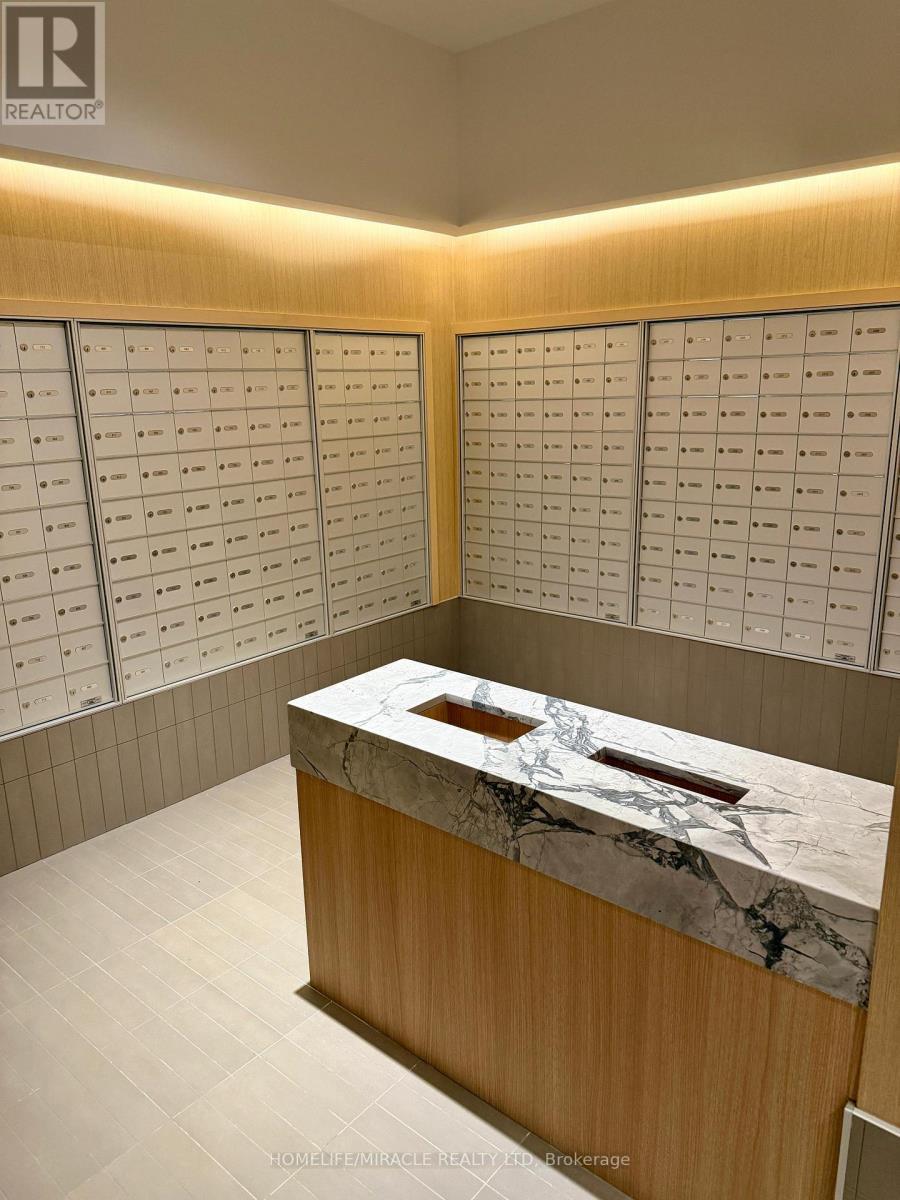 1711 - 395 Square One Drive, Mississauga, ON - Indoor