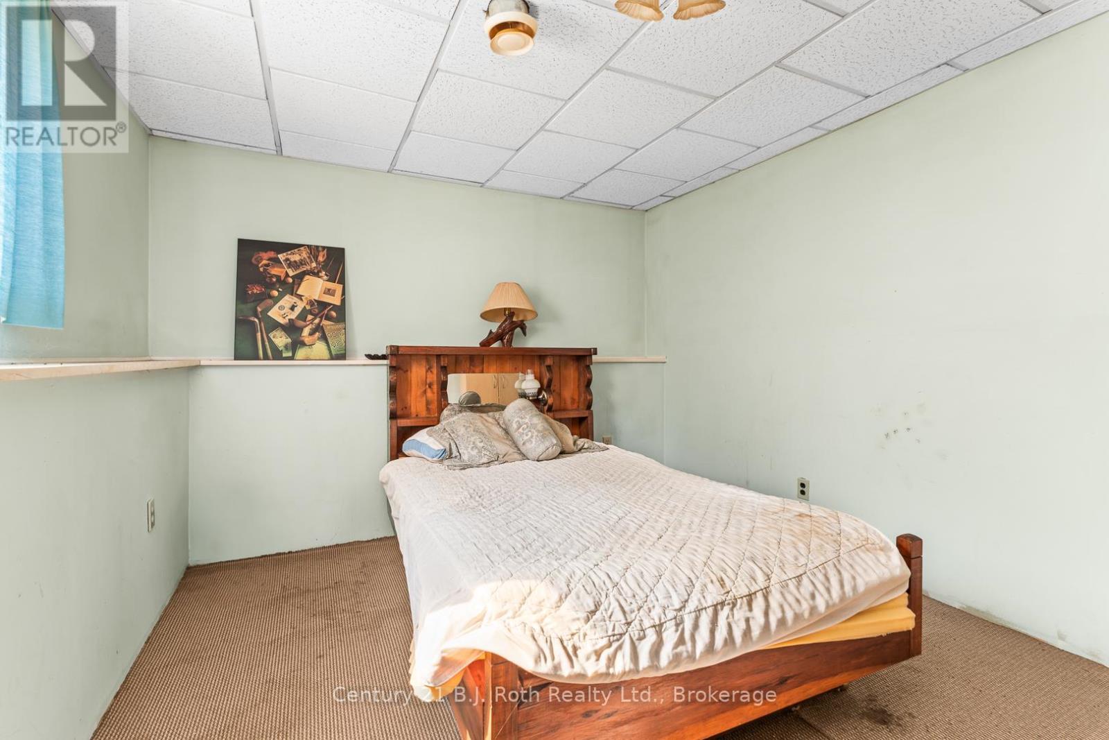 3338 Cox Drive, Severn, ON - Indoor Photo Showing Bedroom