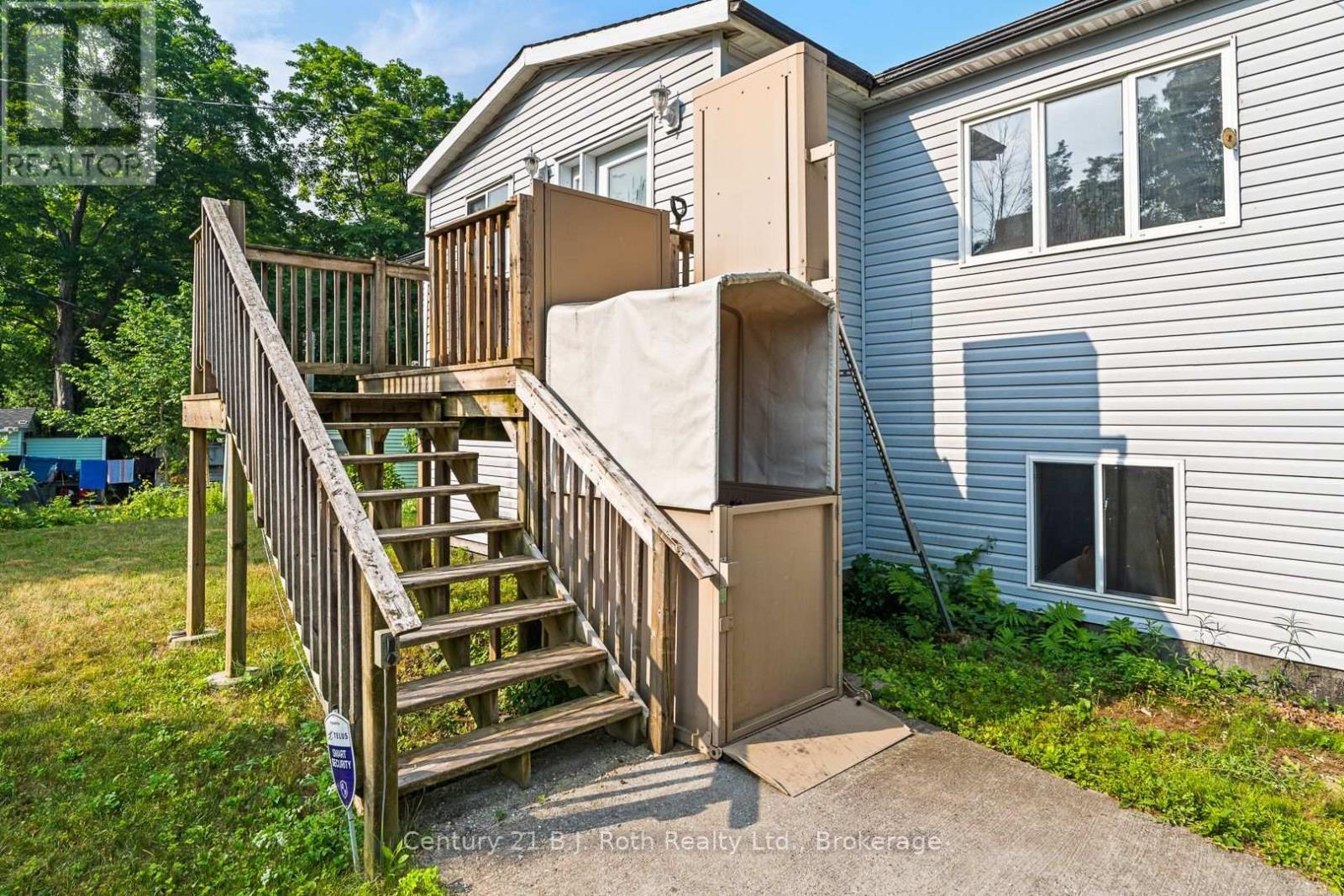 3338 Cox Drive, Severn, ON - Outdoor With Exterior