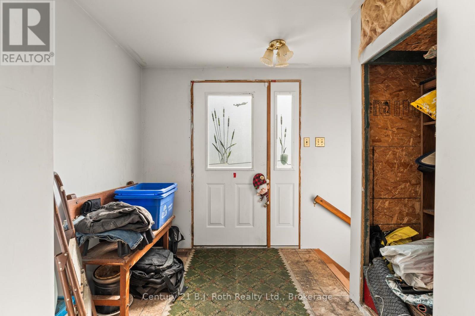 3338 Cox Drive, Severn, ON - Indoor Photo Showing Other Room