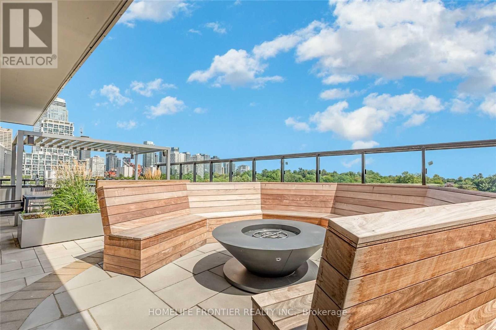 527 - 1 Belsize Drive, Toronto, ON - Outdoor With Deck Patio Veranda