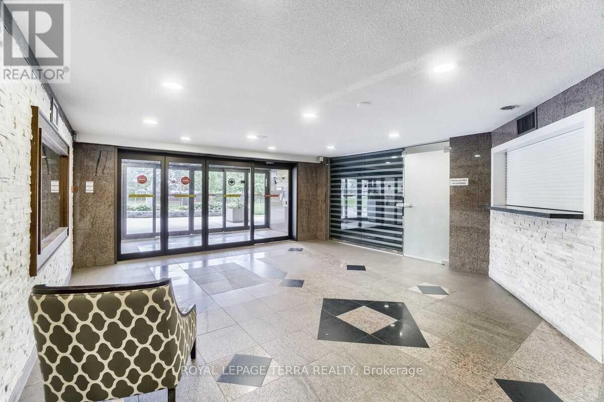 1207 - 4 Lisa Street, Brampton, ON - Indoor Photo Showing Other Room