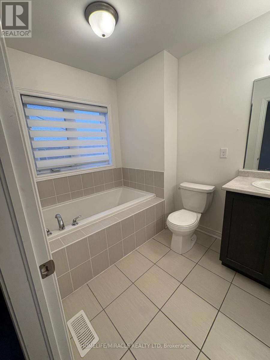 5 Donald Stewart Road, Brampton, ON - Indoor Photo Showing Bathroom