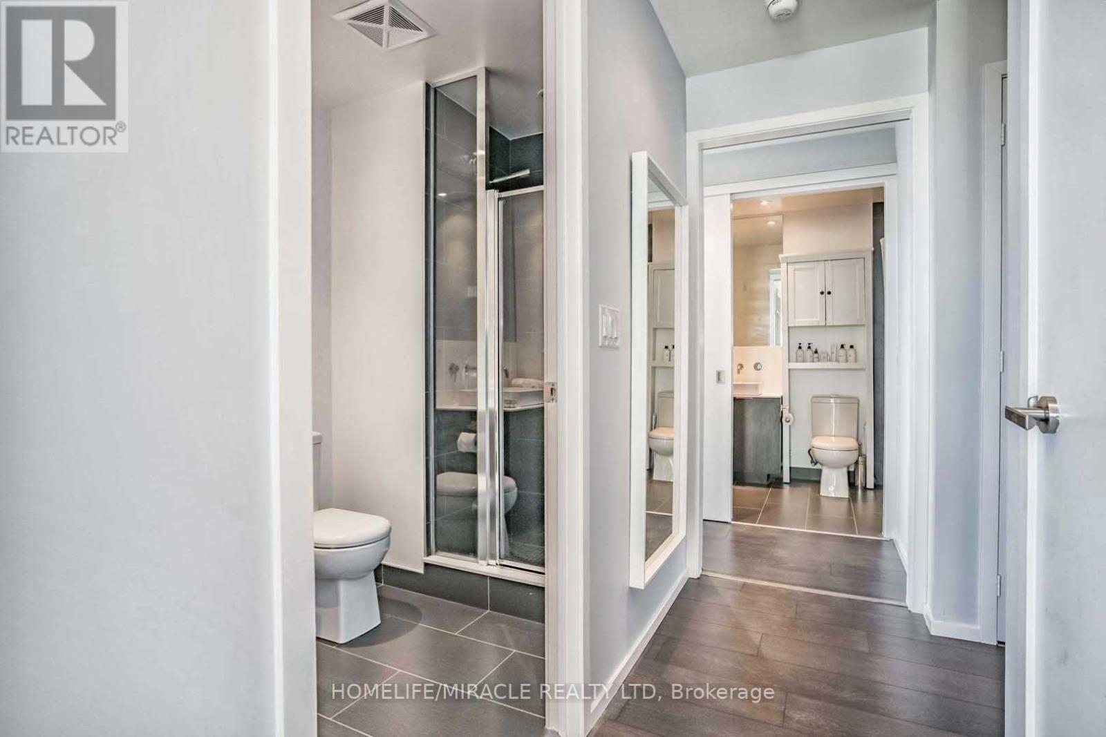 3505 - 159 Dundas Street E, Toronto, ON - Indoor Photo Showing Bathroom