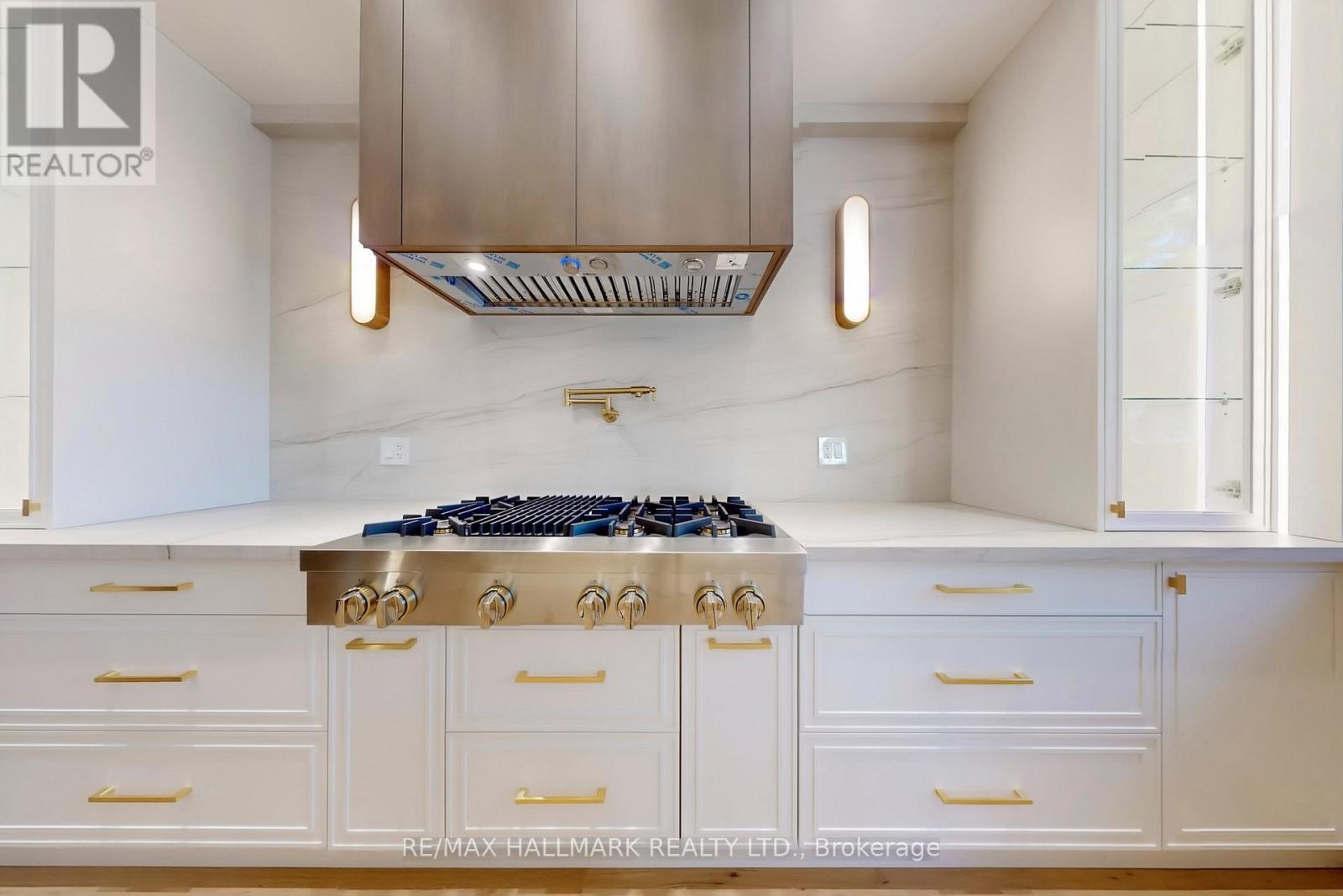 150 Olde Bayview Avenue, Richmond Hill, ON - Indoor