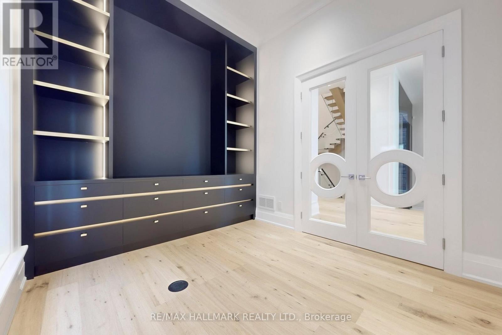 150 Olde Bayview Avenue, Richmond Hill, ON - Indoor