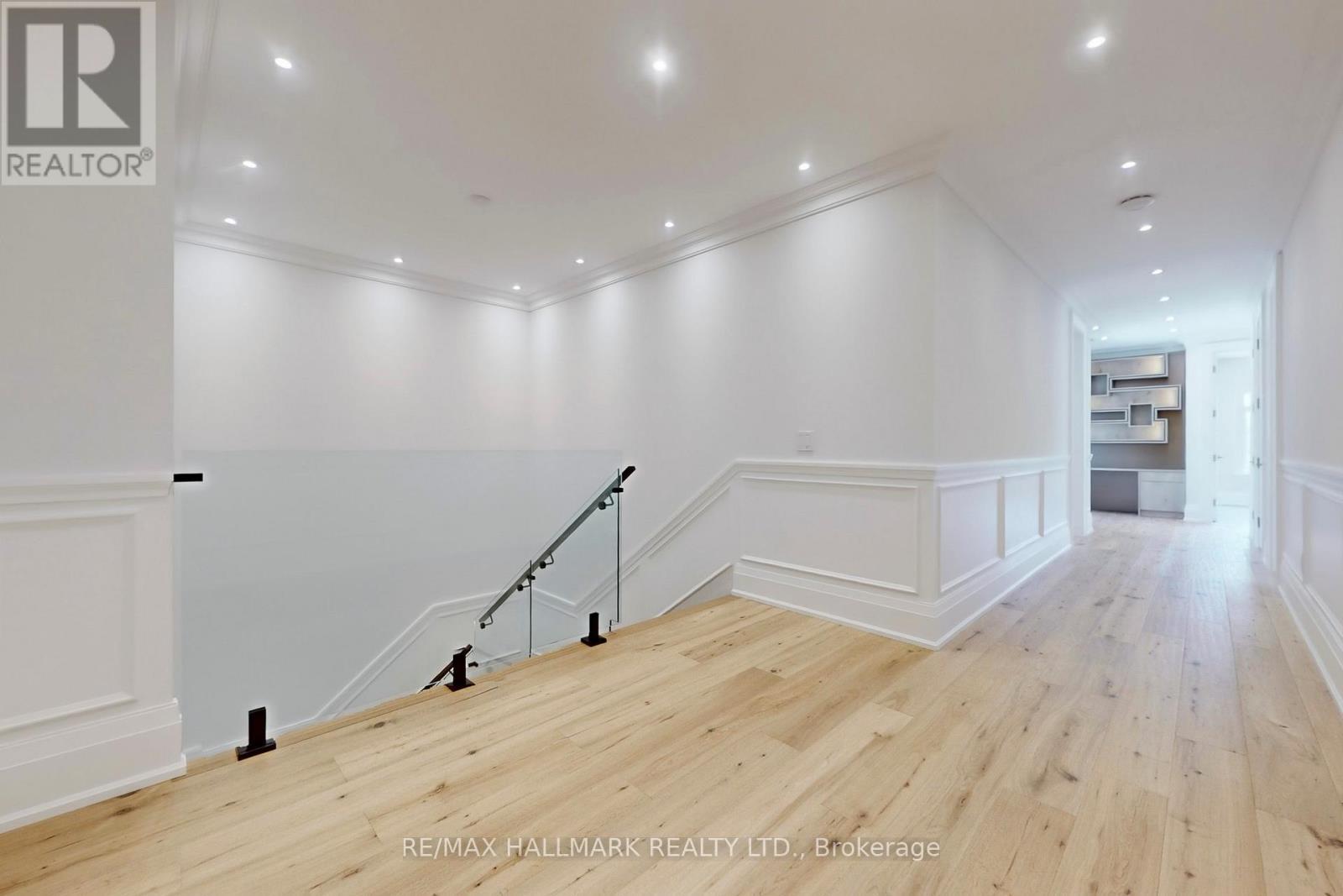 150 Olde Bayview Avenue, Richmond Hill, ON - Indoor Photo Showing Other Room