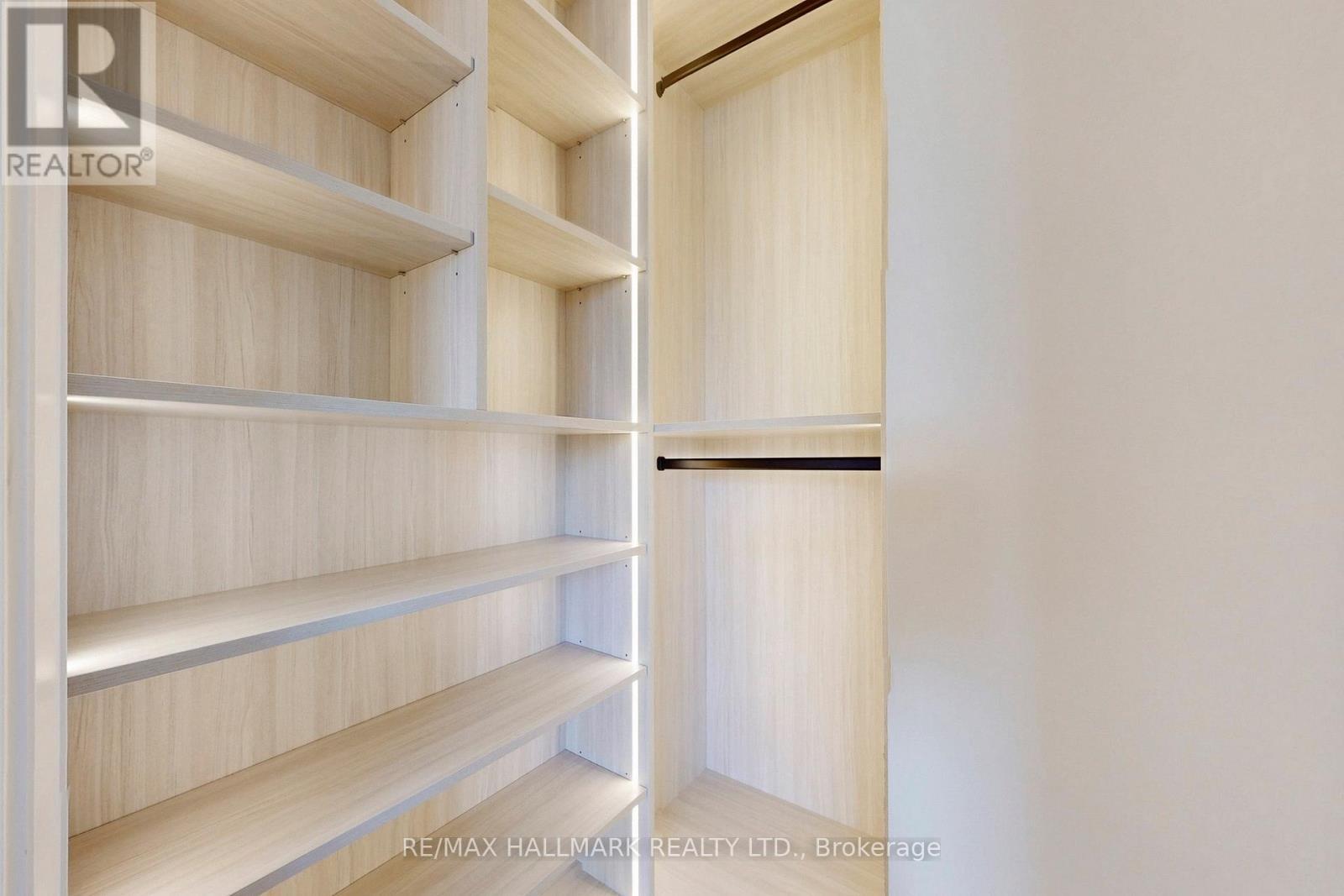 150 Olde Bayview Avenue, Richmond Hill, ON - Indoor