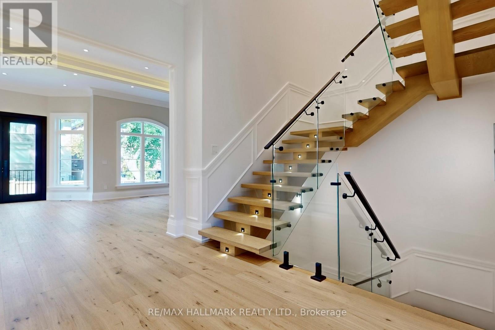 150 Olde Bayview Avenue, Richmond Hill, ON - Indoor Photo Showing Other Room