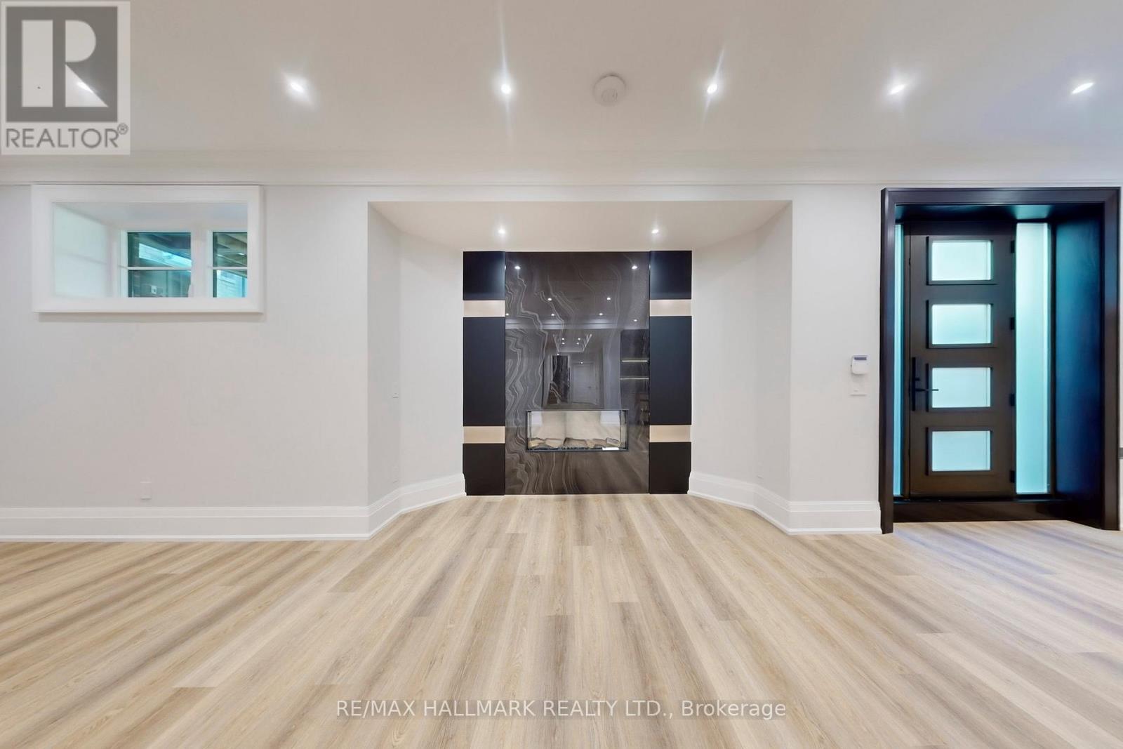 150 Olde Bayview Avenue, Richmond Hill, ON - Indoor Photo Showing Other Room