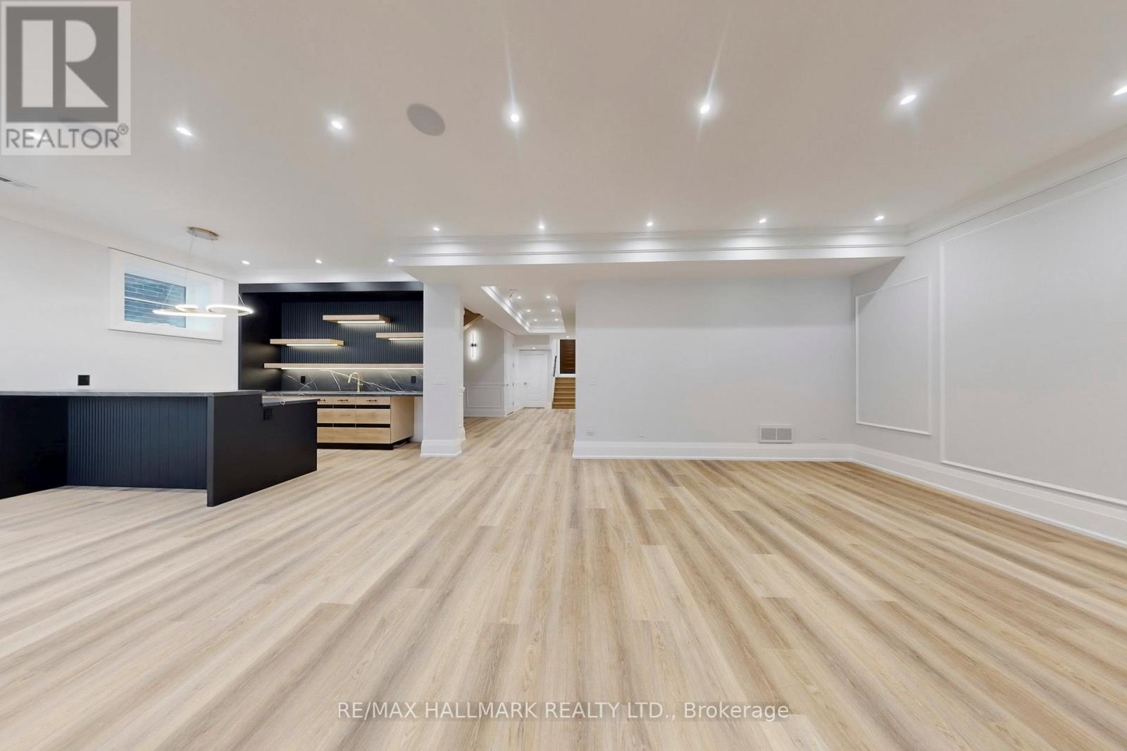 150 Olde Bayview Avenue, Richmond Hill, ON - Indoor Photo Showing Other Room