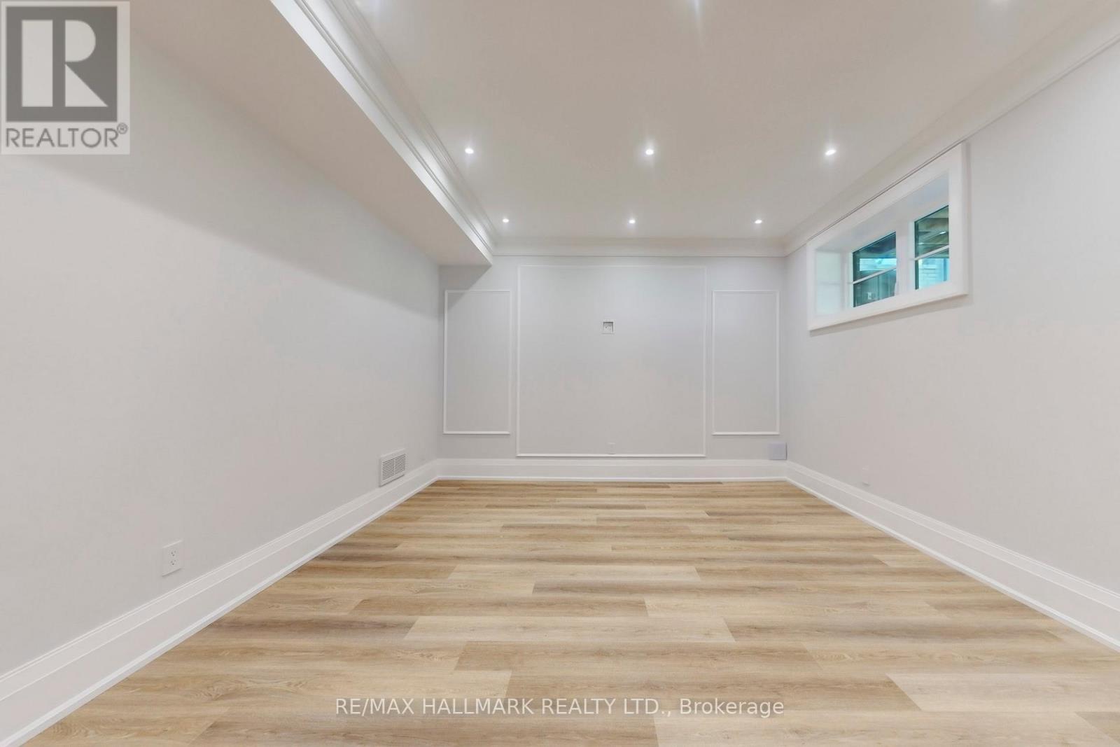 150 Olde Bayview Avenue, Richmond Hill, ON - Indoor Photo Showing Other Room