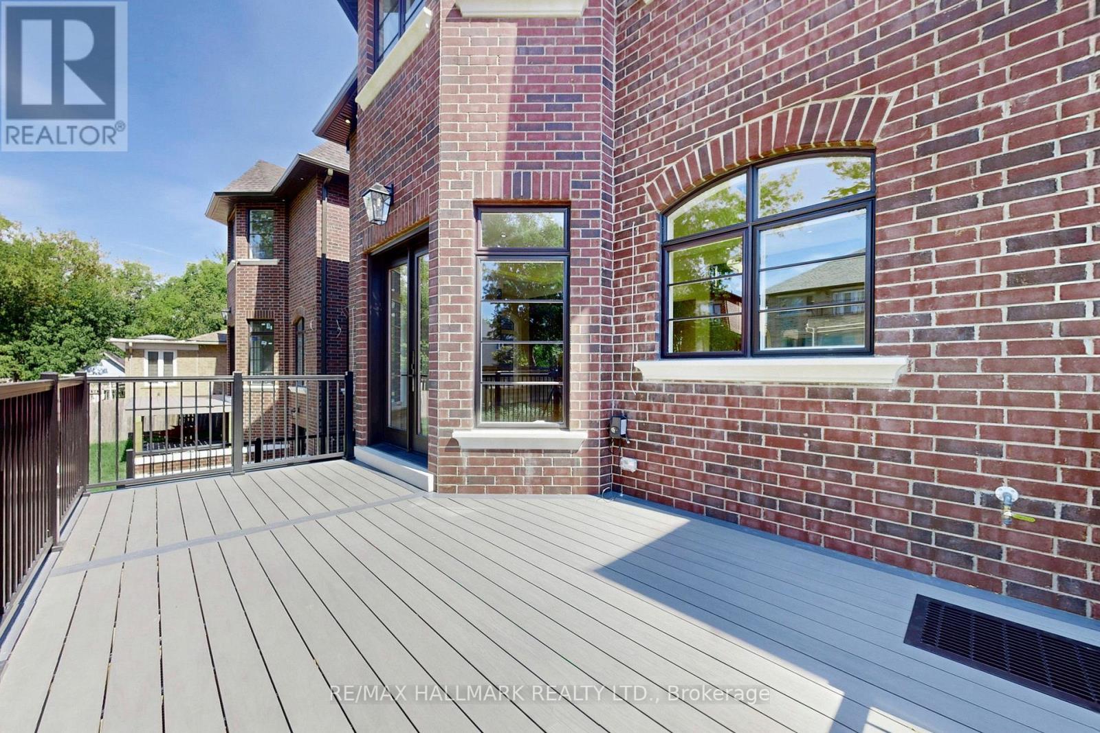 150 Olde Bayview Avenue, Richmond Hill, ON - Outdoor With Deck Patio Veranda