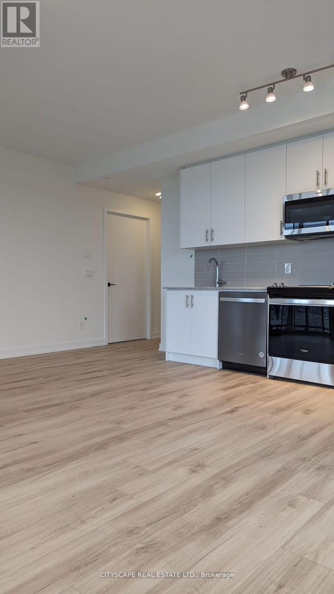 1108 - 345 Wheat Boom Drive, Oakville, ON - Indoor Photo Showing Kitchen