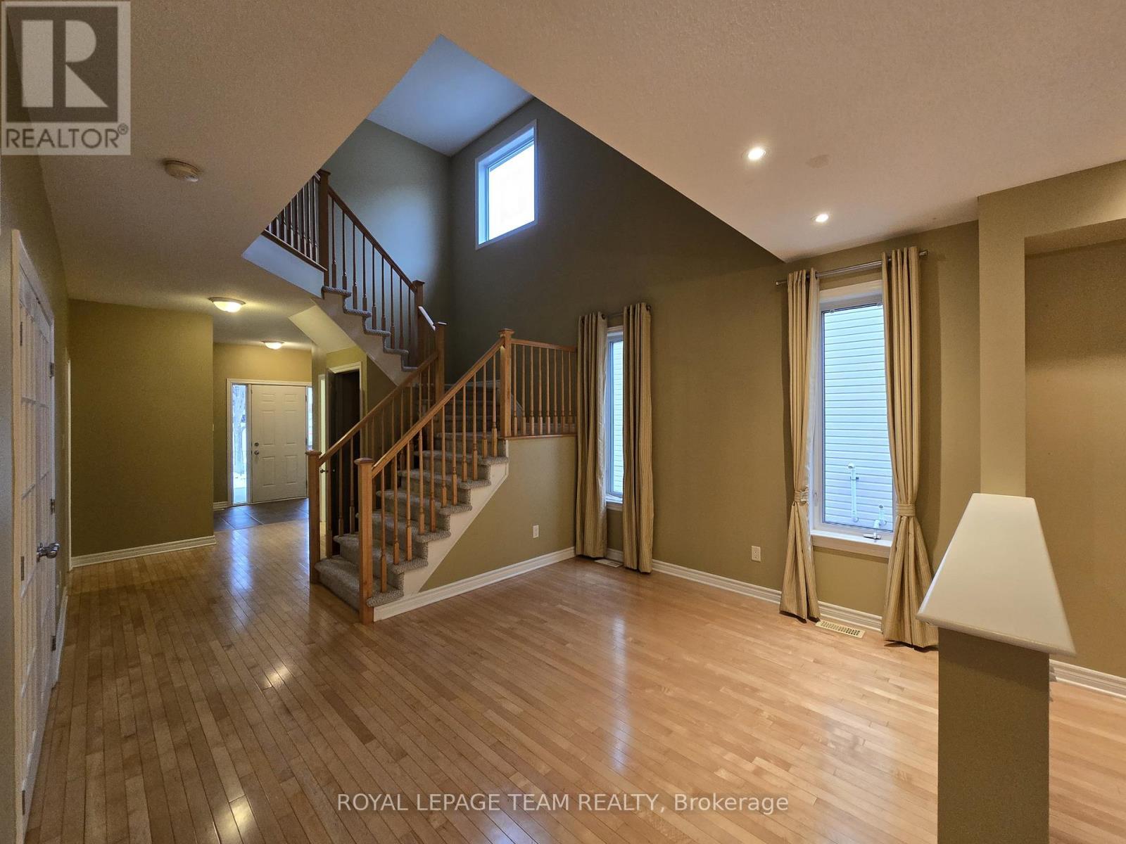 142 Hillman Marsh Way, Ottawa, ON - Indoor Photo Showing Other Room