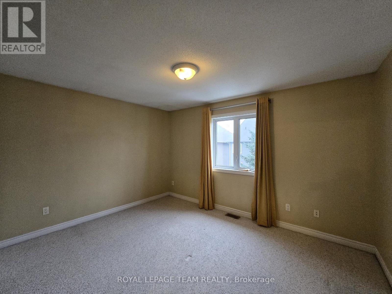 142 Hillman Marsh Way, Ottawa, ON - Indoor Photo Showing Other Room