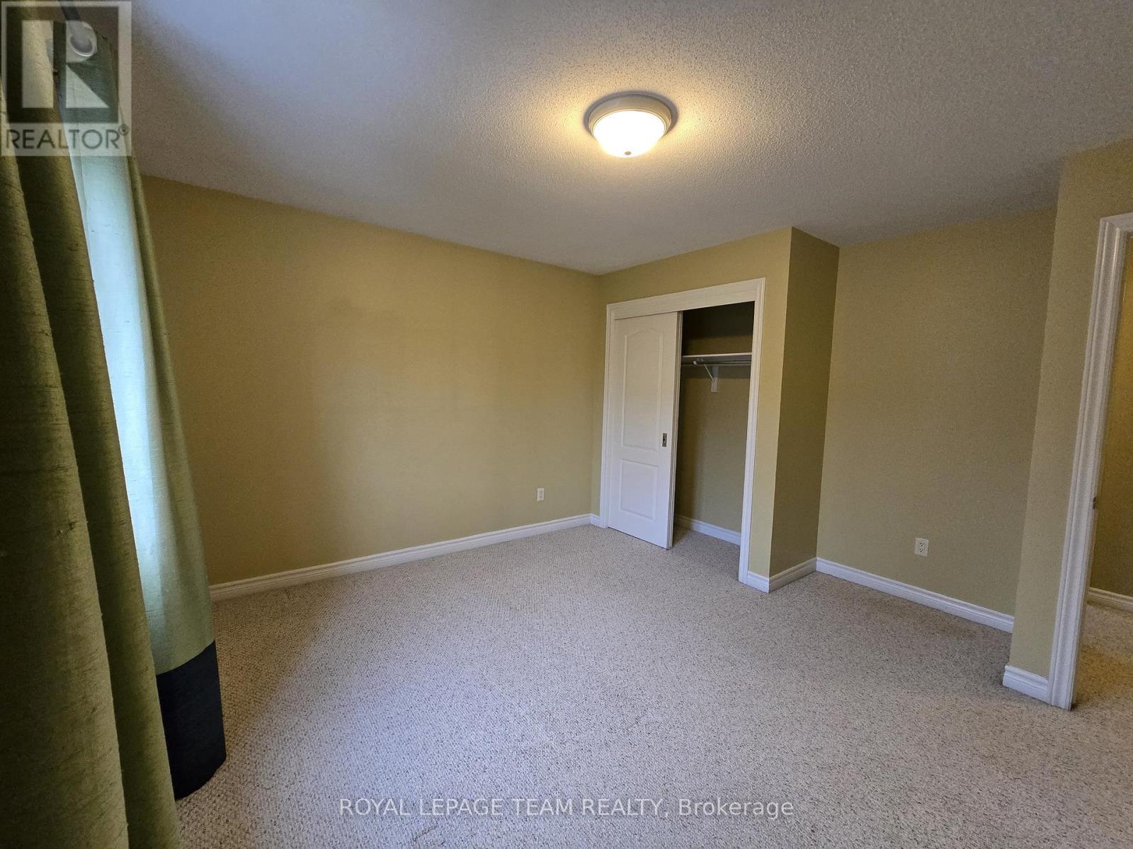 142 Hillman Marsh Way, Ottawa, ON - Indoor Photo Showing Other Room