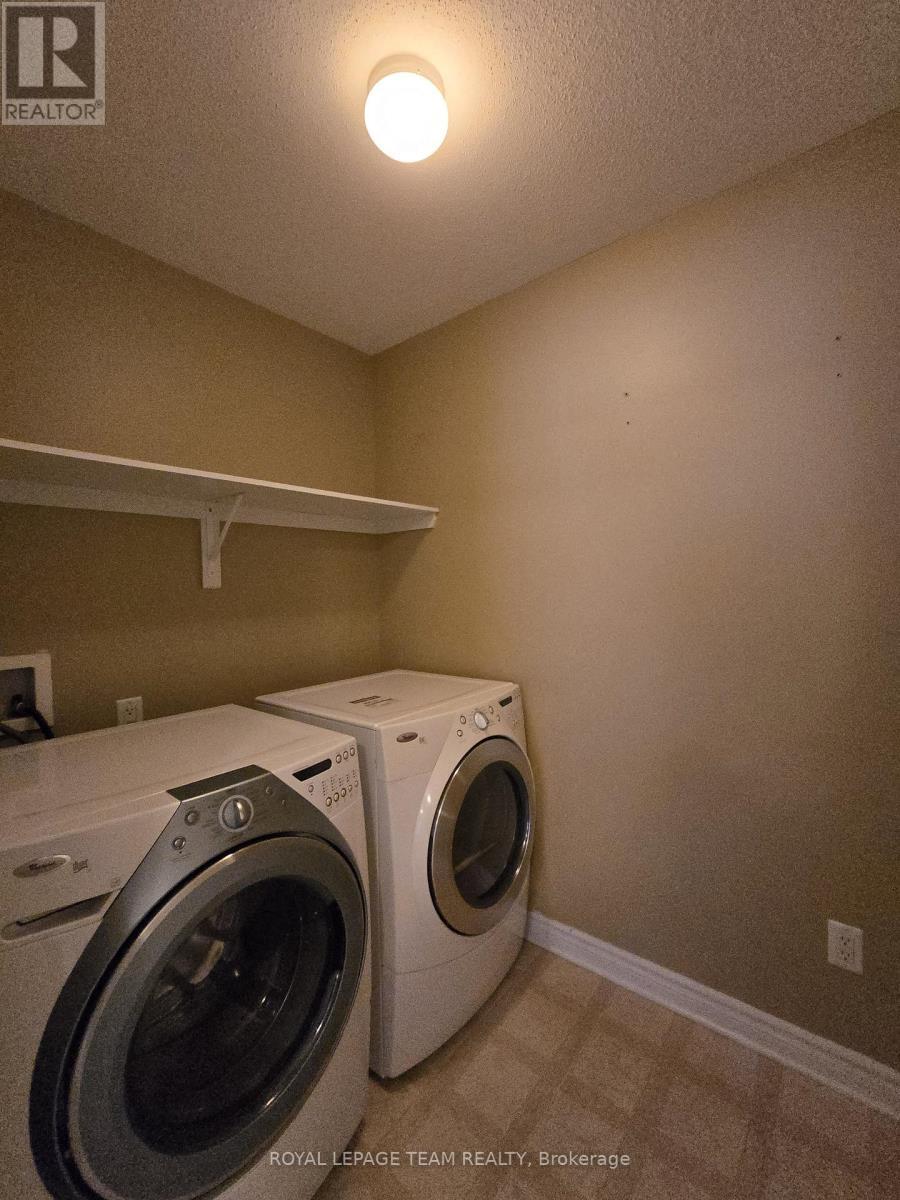 142 Hillman Marsh Way, Ottawa, ON - Indoor Photo Showing Laundry Room
