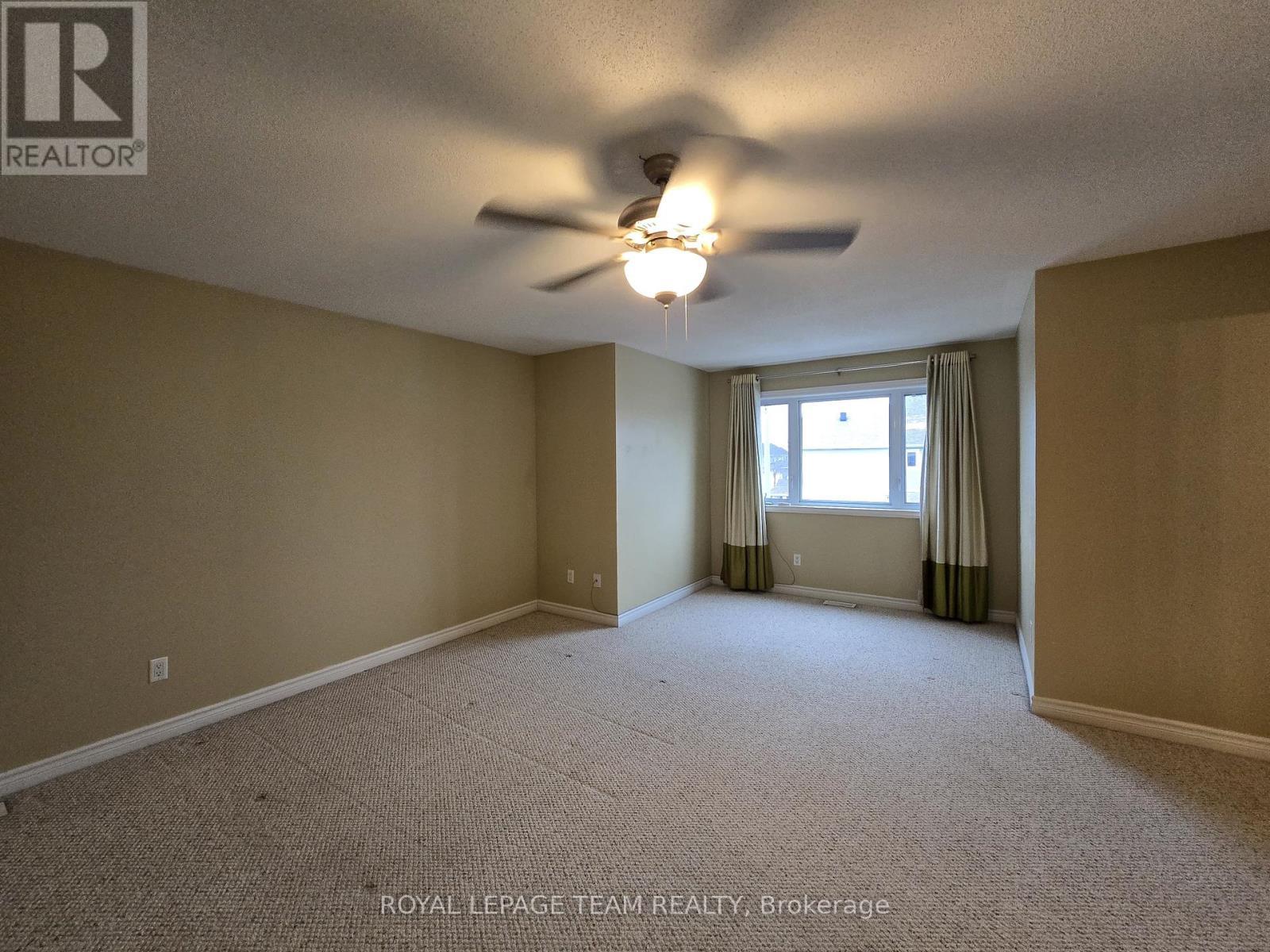142 Hillman Marsh Way, Ottawa, ON - Indoor Photo Showing Other Room