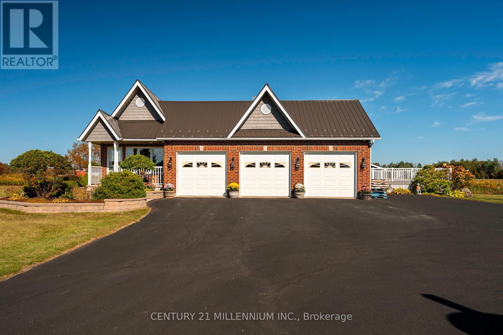 395115 County Road 12 Road, Amaranth, ON - Outdoor With Facade