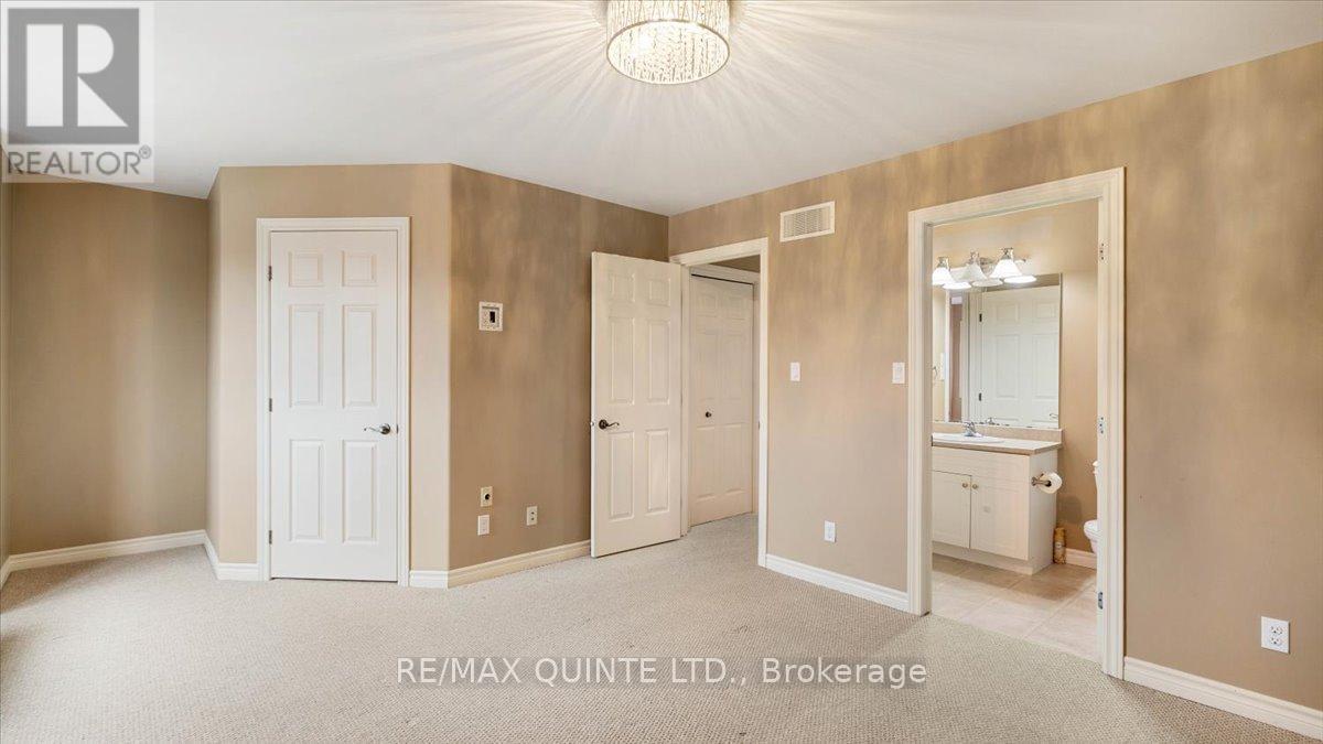 54 Princeton Place, Belleville (Thurlow Ward), ON - Indoor