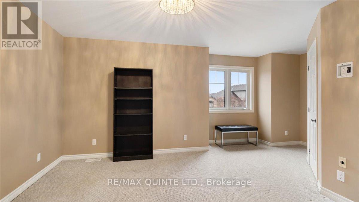 54 Princeton Place, Belleville (Thurlow Ward), ON - Indoor Photo Showing Other Room