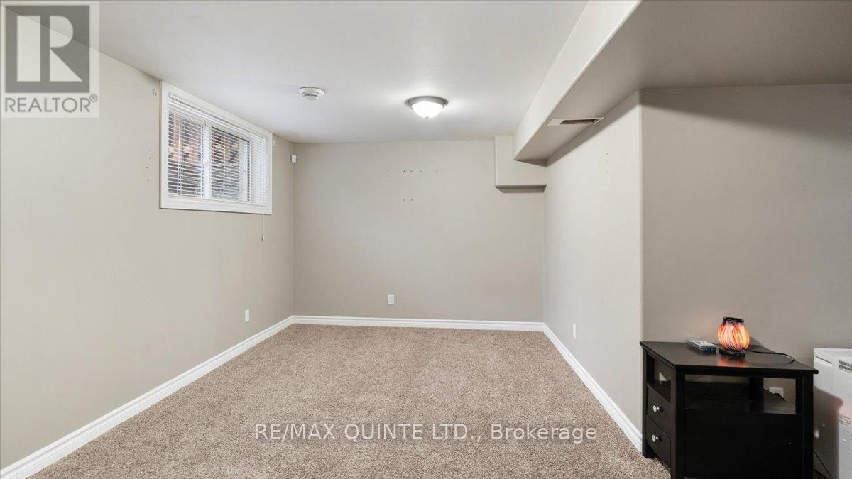 54 Princeton Place, Belleville (Thurlow Ward), ON - Indoor Photo Showing Other Room