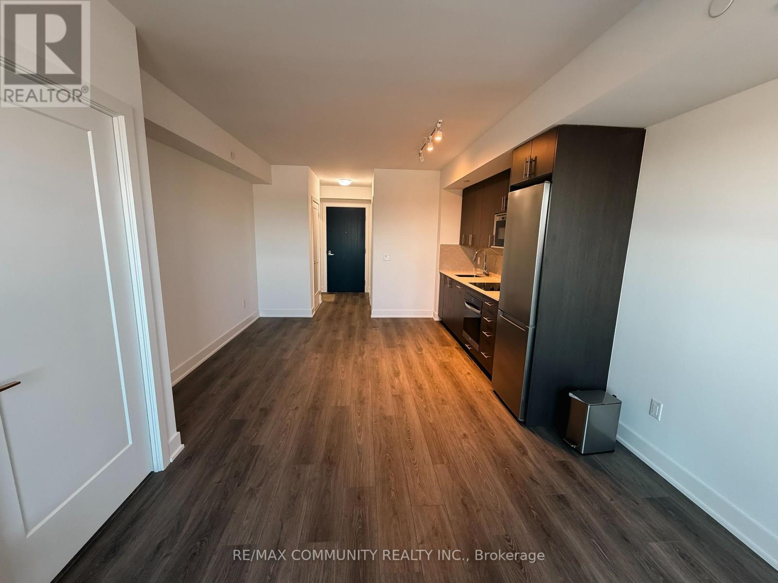 1136 - 2545 Simcoe Street N, Oshawa, ON - Indoor Photo Showing Other Room