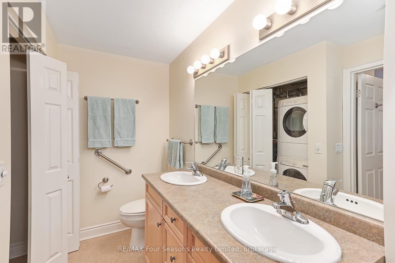 310 - 91 Raglan Street, Collingwood, ON - Indoor Photo Showing Bathroom