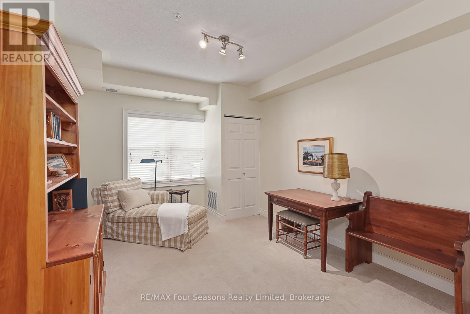 310 - 91 Raglan Street, Collingwood, ON - Indoor Photo Showing Other Room