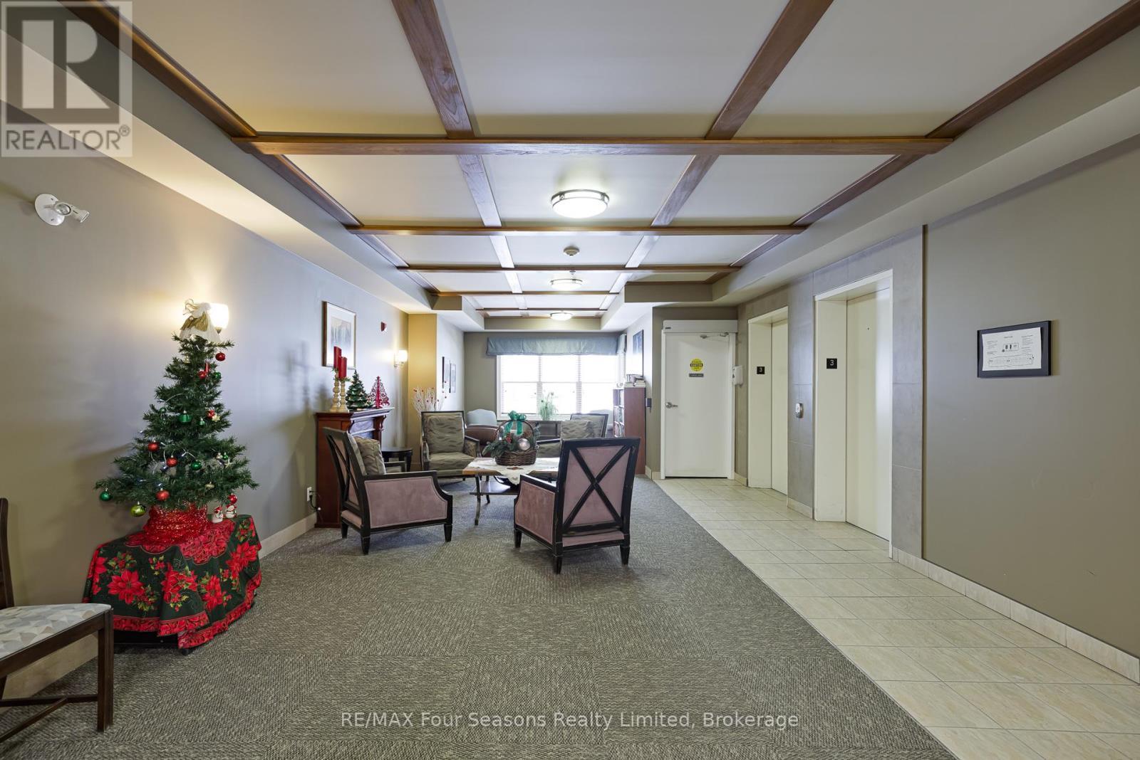 310 - 91 Raglan Street, Collingwood, ON - Indoor Photo Showing Other Room