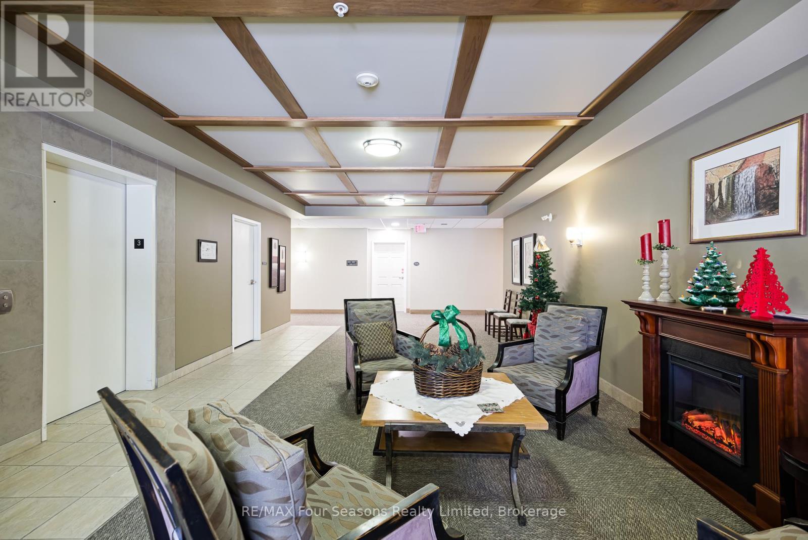 310 - 91 Raglan Street, Collingwood, ON - Indoor Photo Showing Other Room