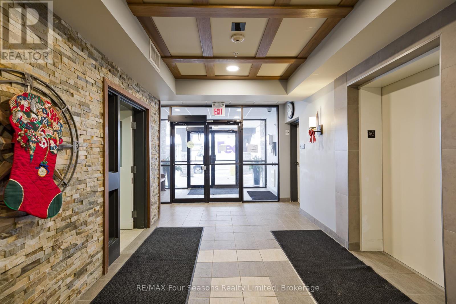 310 - 91 Raglan Street, Collingwood, ON - Indoor Photo Showing Other Room