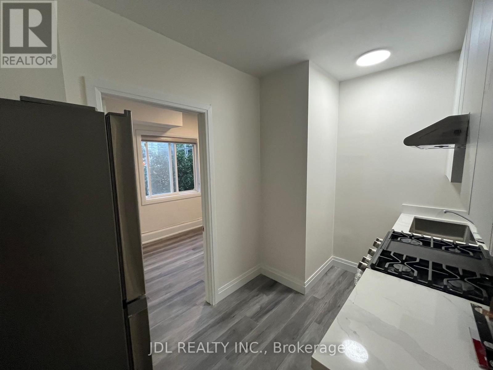 5 - 5 Sorauren Avenue, Toronto, ON - Photo Showing Other Room