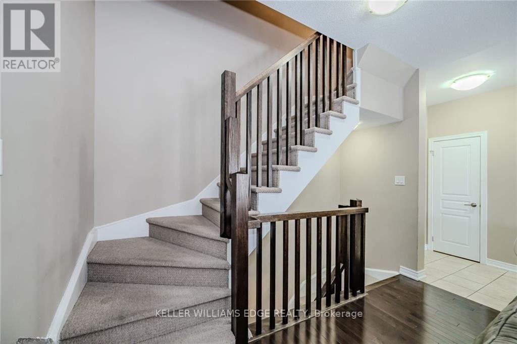 83 - 1401 Plains Road E, Burlington, ON - Indoor Photo Showing Other Room