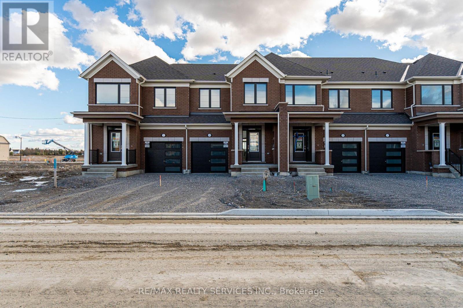 123 Sanderson Drive, Kawartha Lakes, ON - Outdoor With Facade