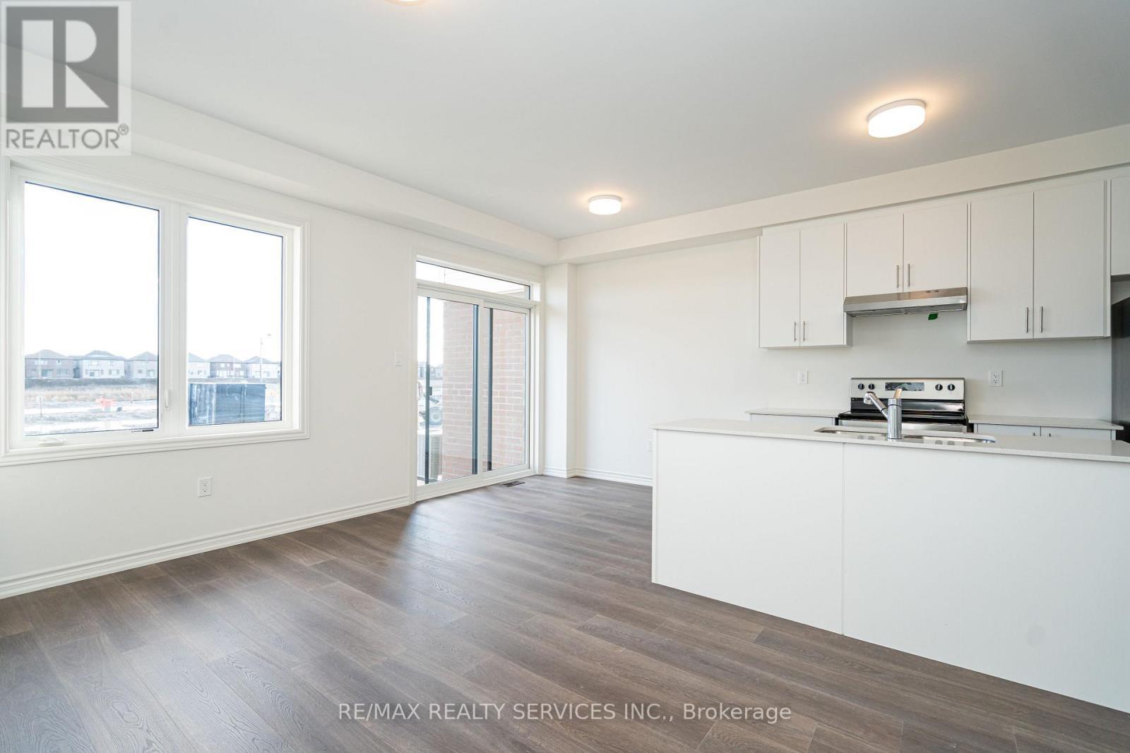 123 Sanderson Drive, Kawartha Lakes, ON - Indoor Photo Showing Kitchen