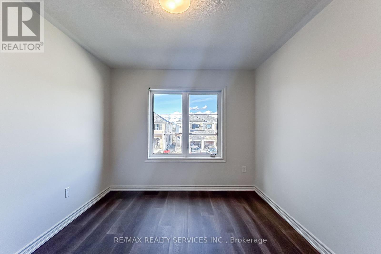 123 Sanderson Drive, Kawartha Lakes, ON - Indoor Photo Showing Other Room