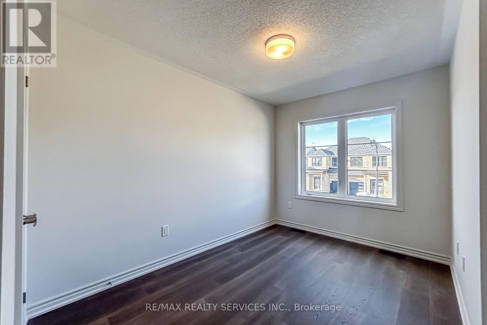 123 Sanderson Drive, Kawartha Lakes, ON - Indoor Photo Showing Other Room
