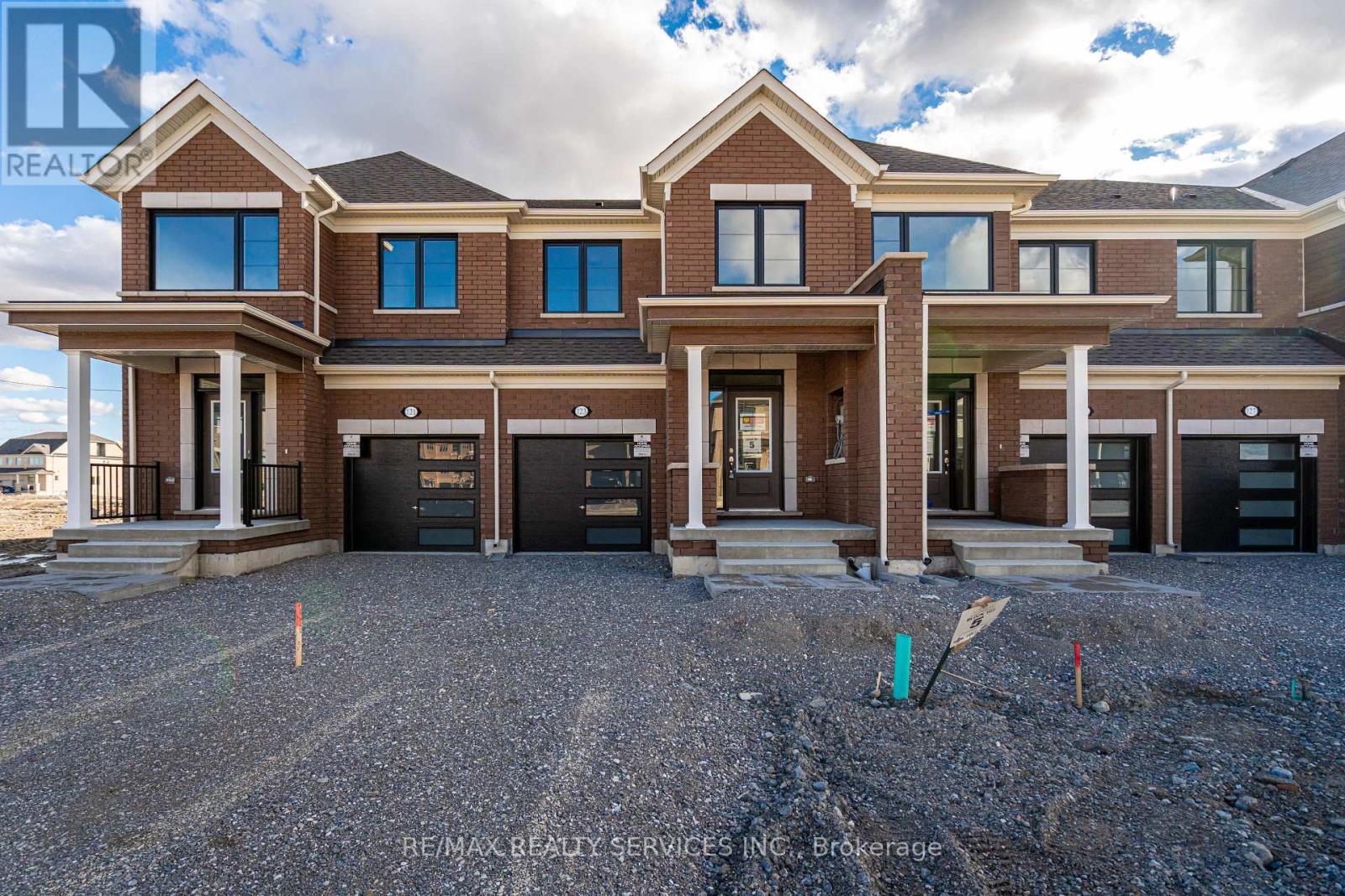 123 Sanderson Drive, Kawartha Lakes, ON - Outdoor With Facade