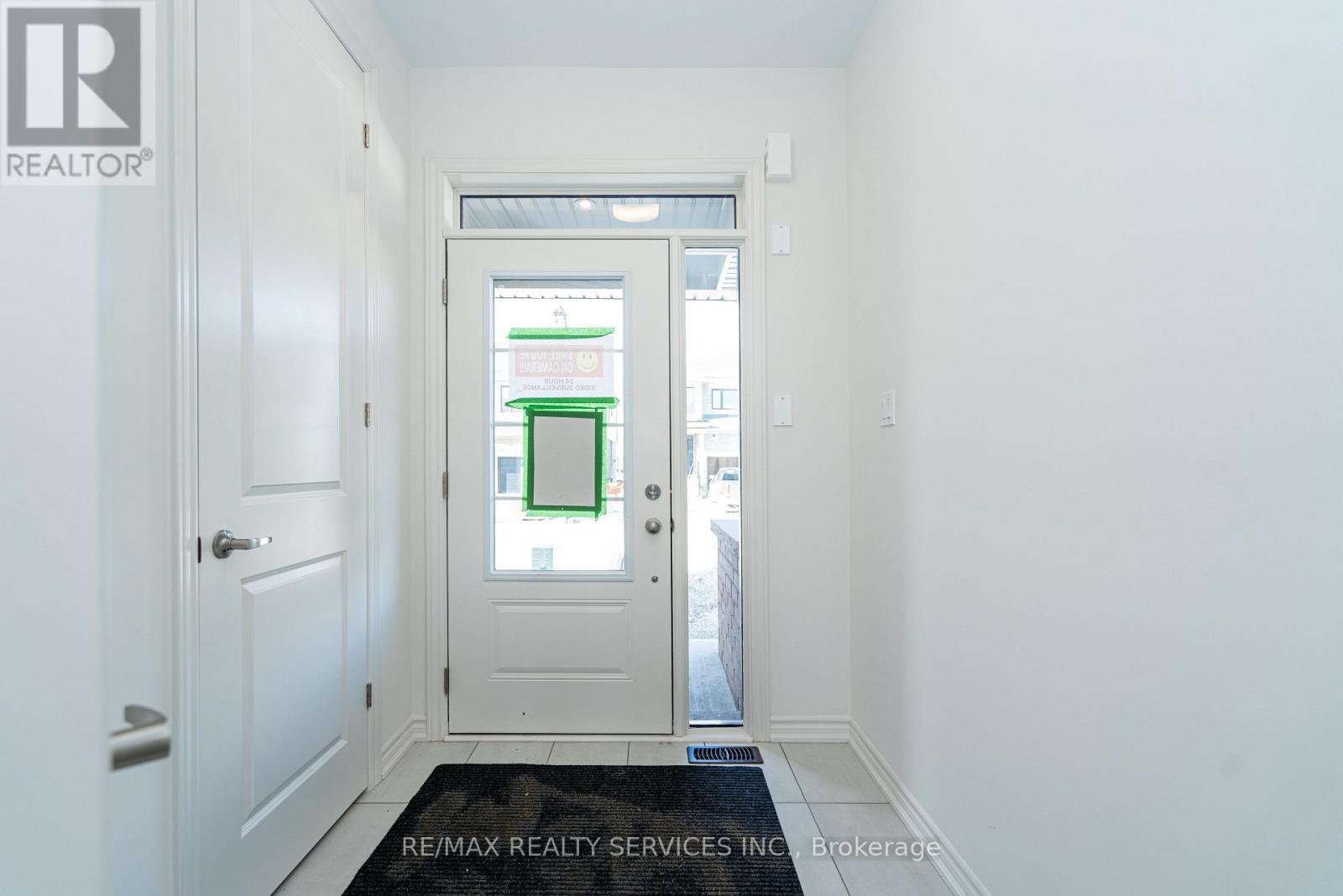 123 Sanderson Drive, Kawartha Lakes, ON - Indoor Photo Showing Other Room