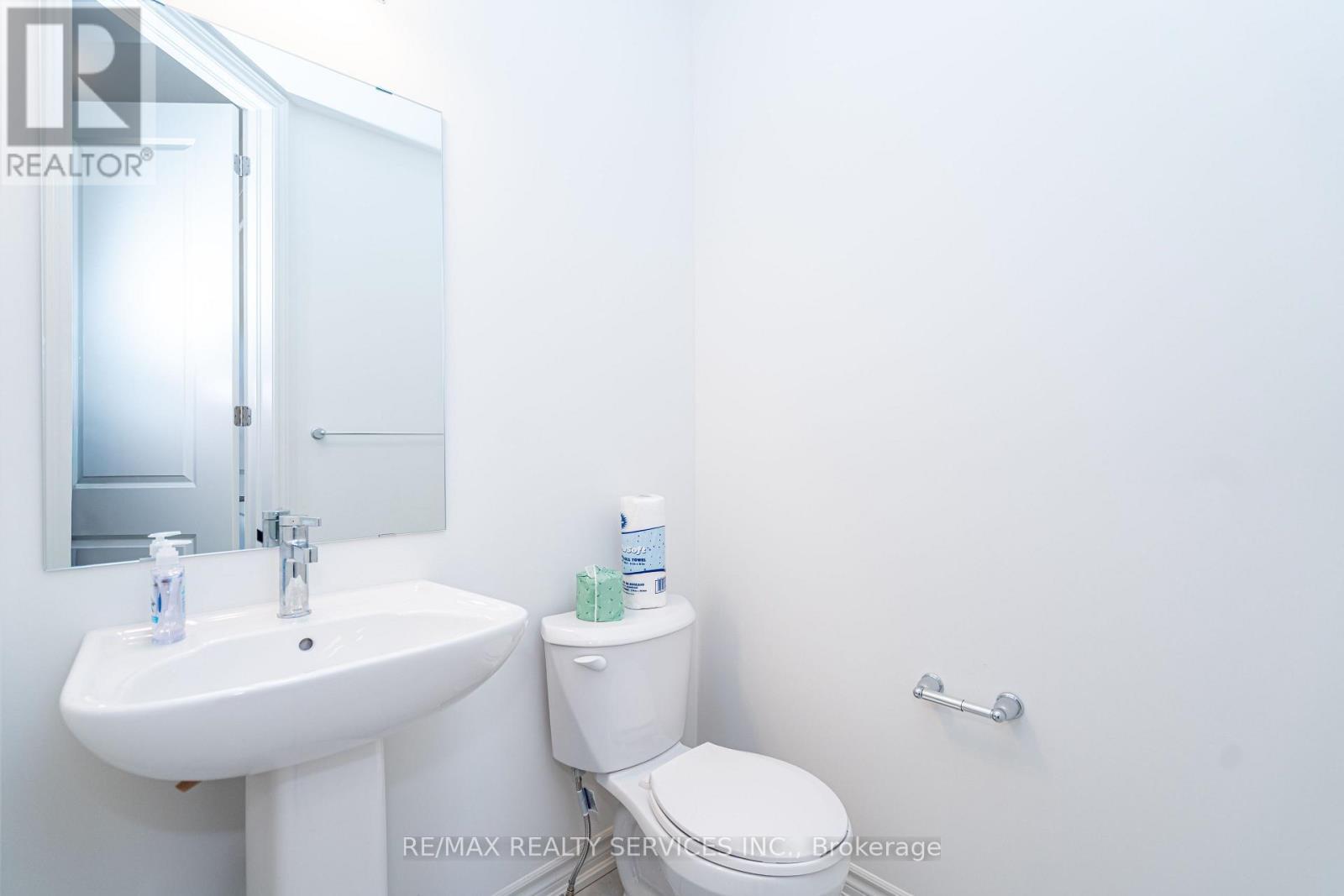 123 Sanderson Drive, Kawartha Lakes, ON - Indoor Photo Showing Bathroom