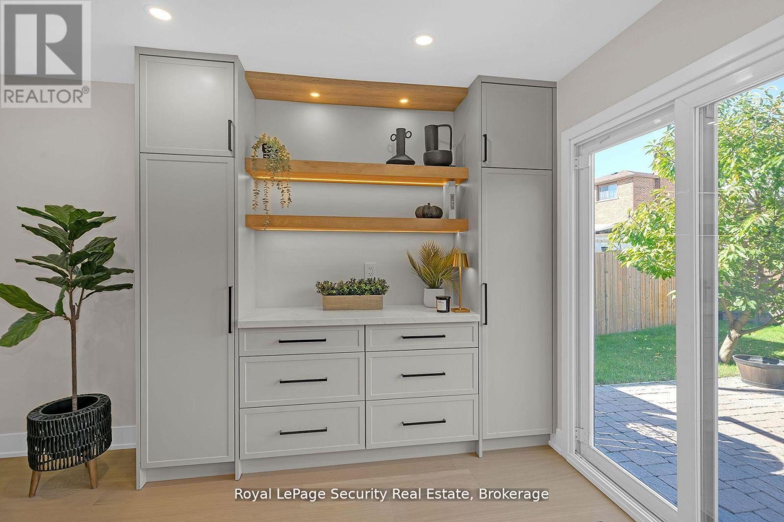 74 Andrea Lane, Vaughan, ON - Indoor Photo Showing Other Room