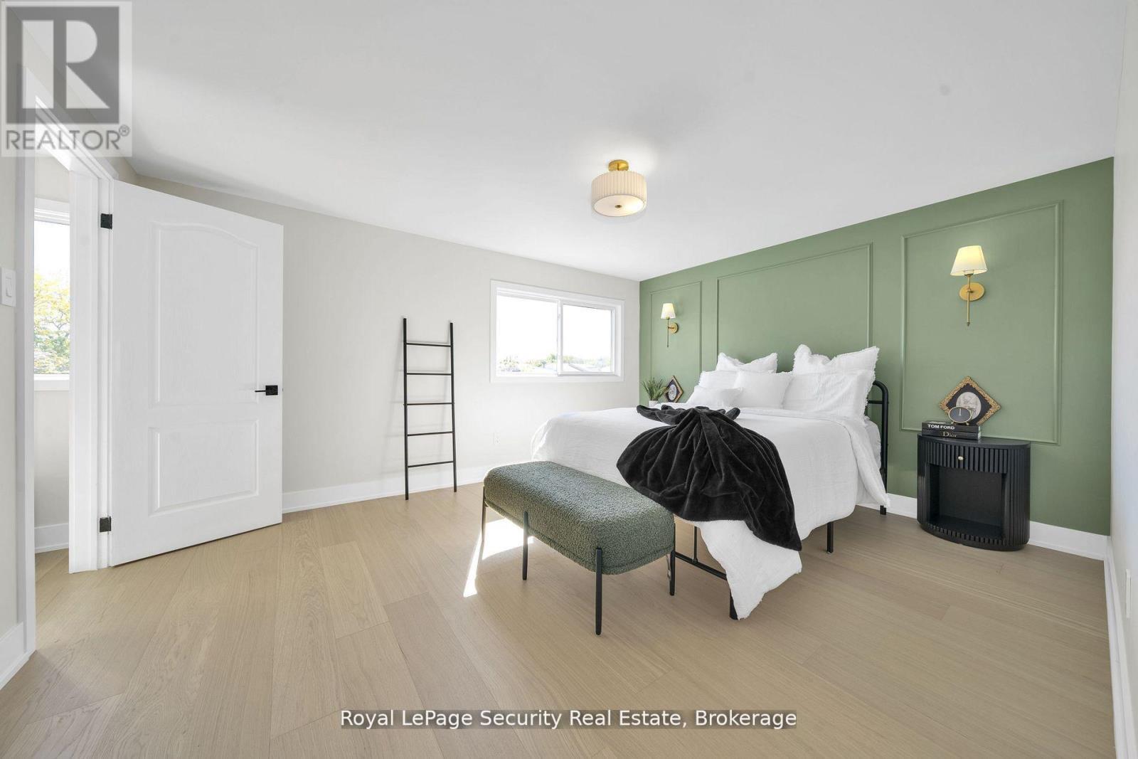 74 Andrea Lane, Vaughan, ON - Indoor Photo Showing Bedroom