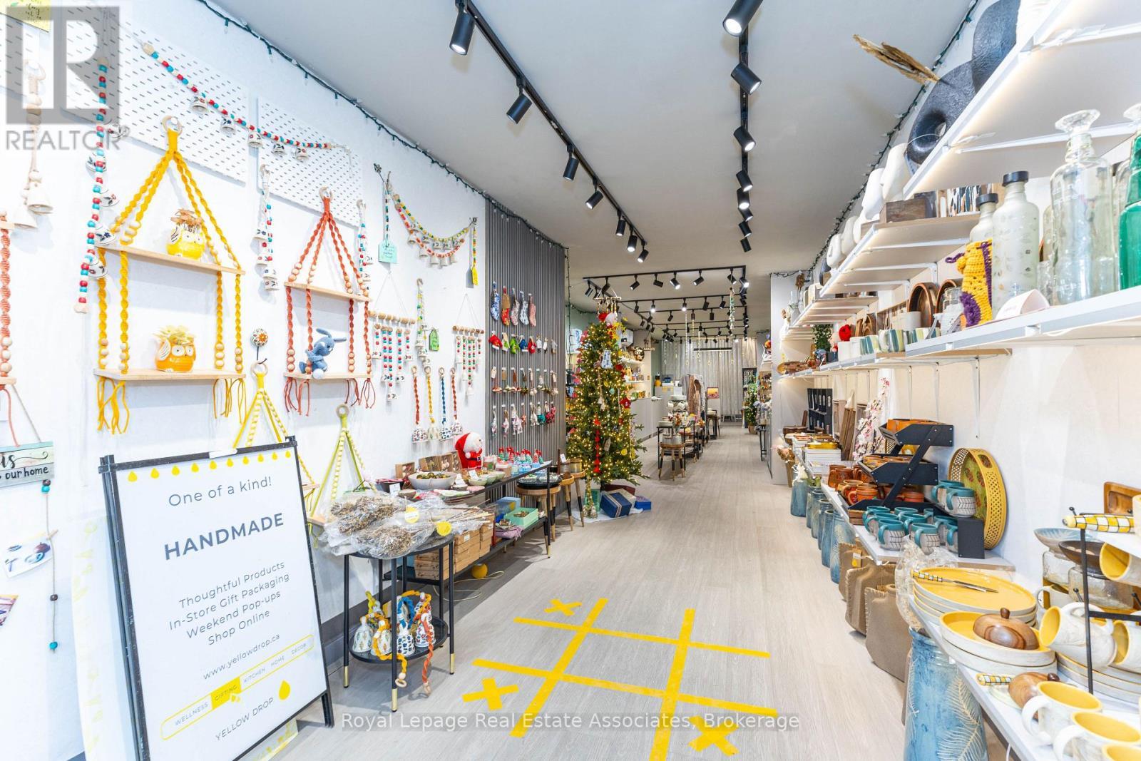 (Shared) - 618 Queen Street W, Toronto, ON