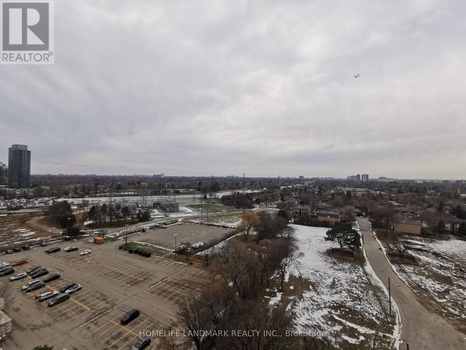 1225 - 5858 Yonge St Street, Toronto, ON - Outdoor With View