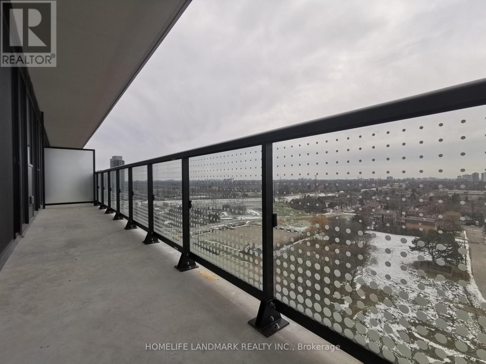 1225 - 5858 Yonge St Street, Toronto, ON - Outdoor