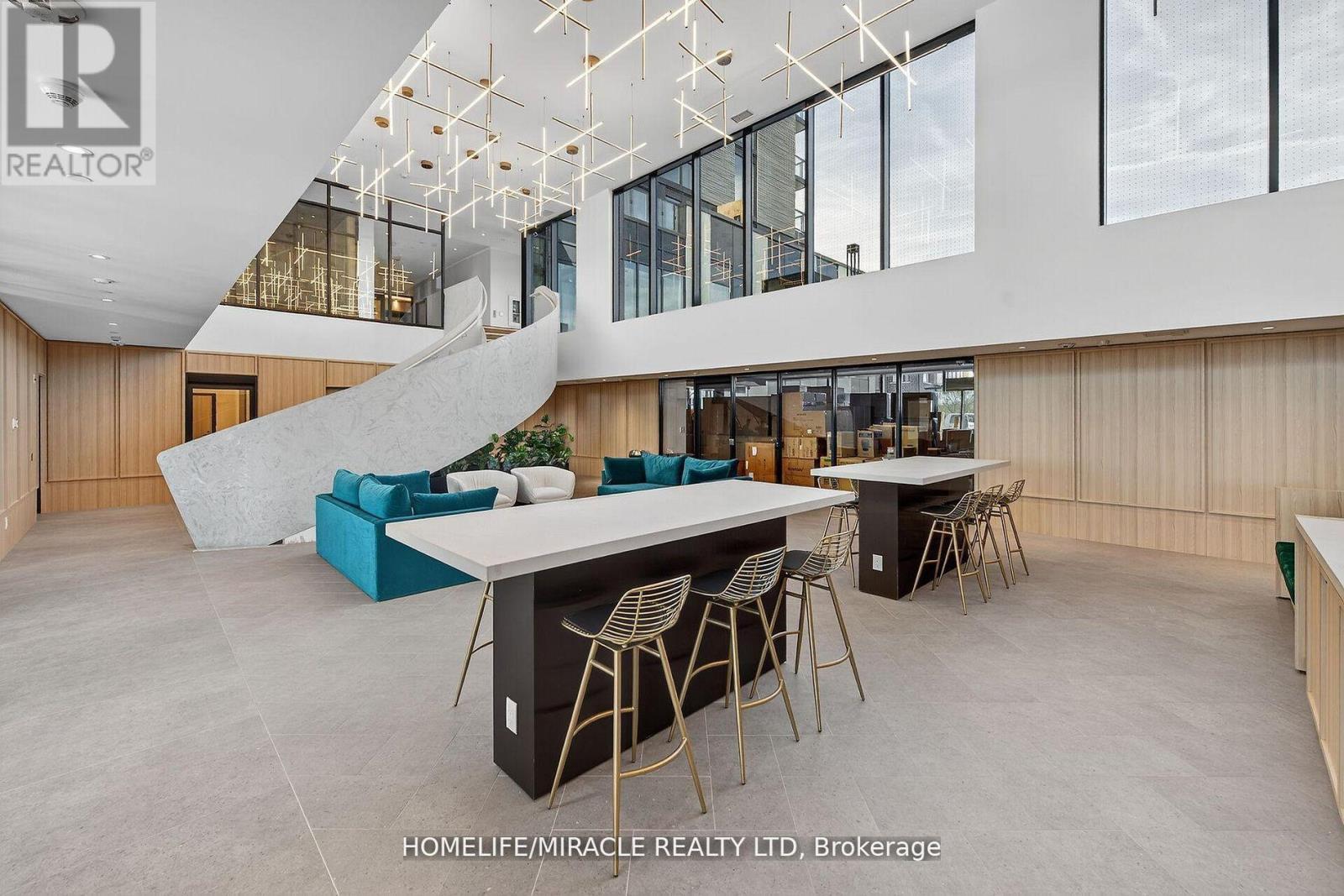 1706 - 3079 Trafalgar Road, Oakville, ON - Photo Showing Other Room